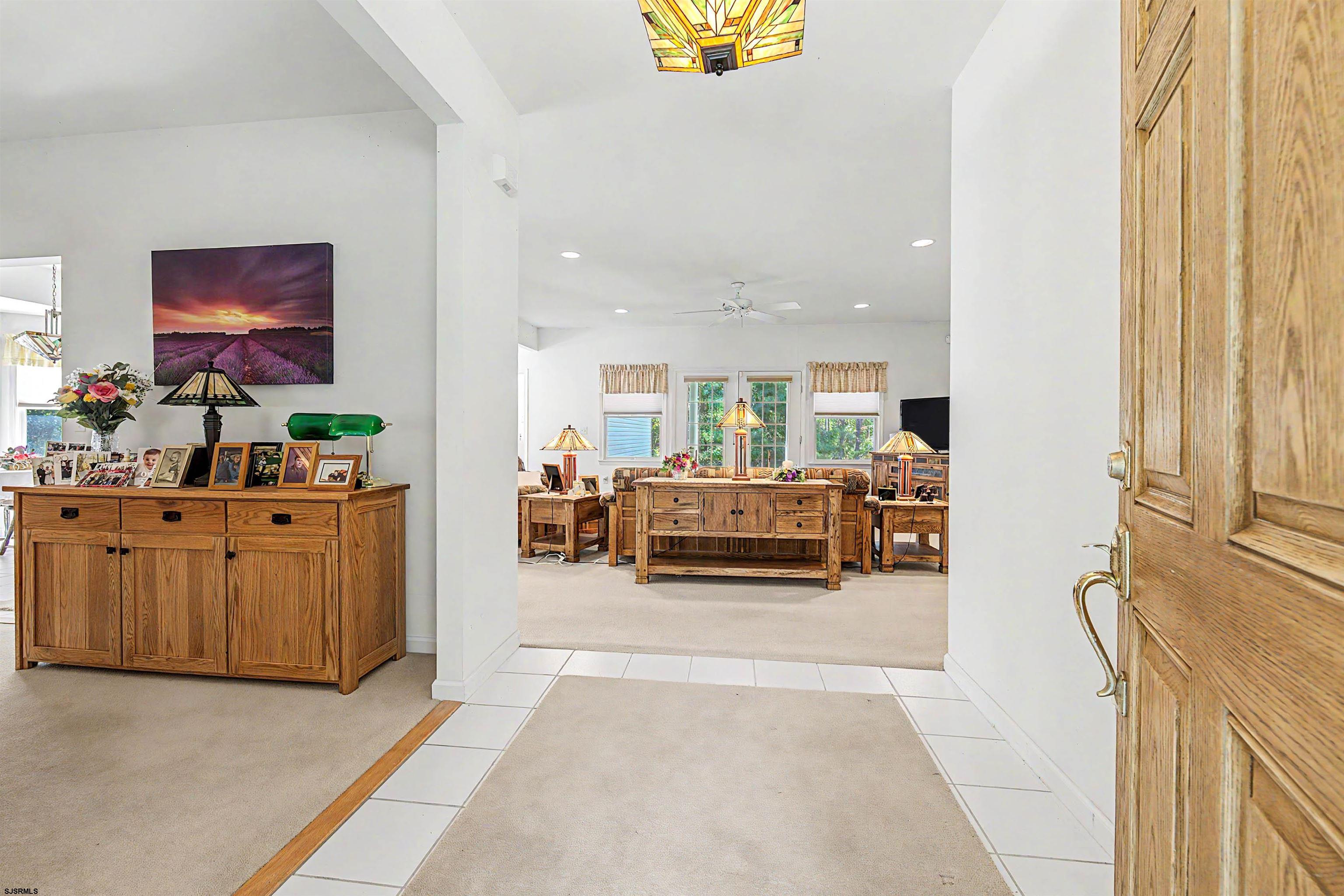 105 S Genoa Ave