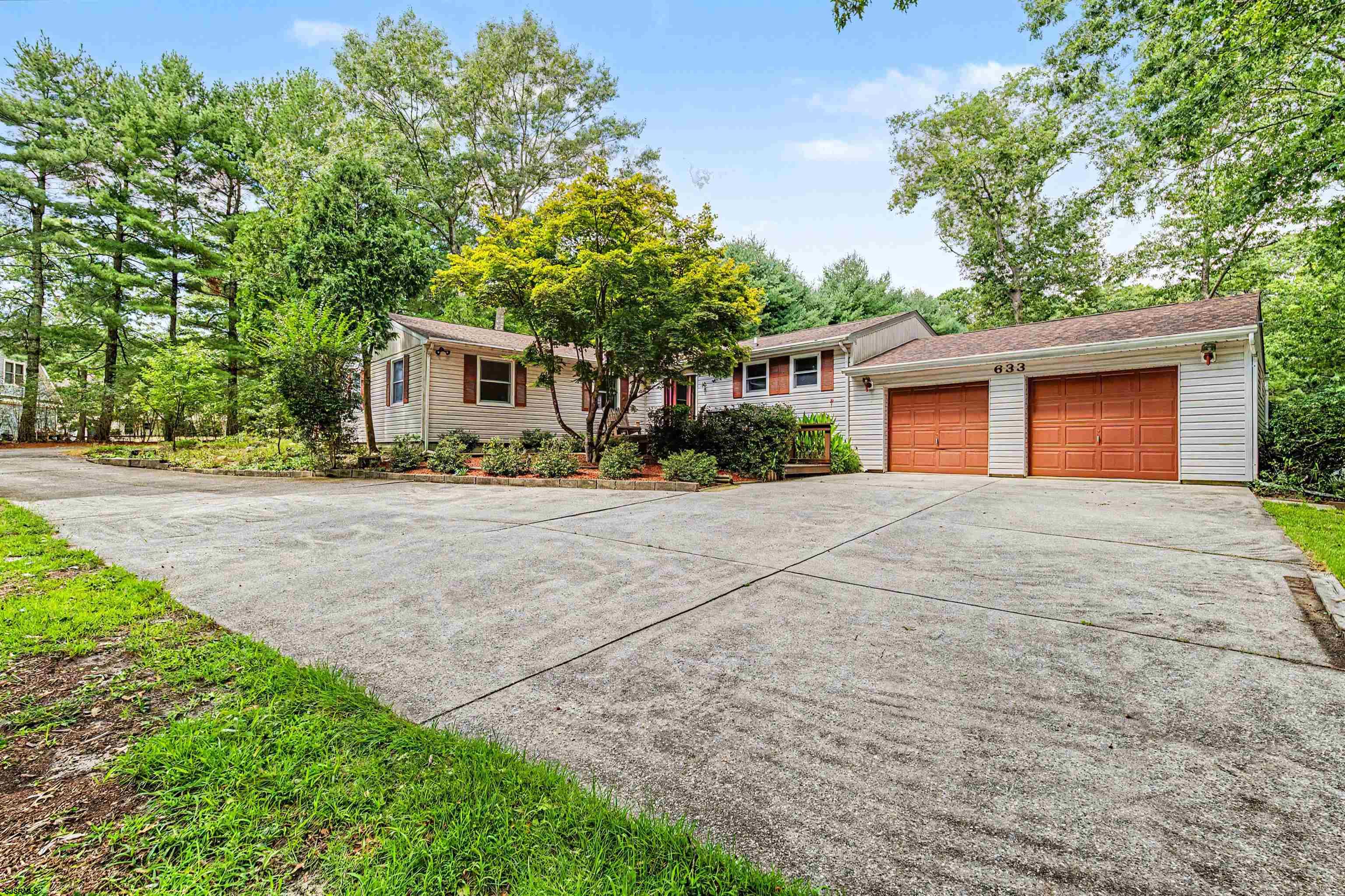 633 8th Ave