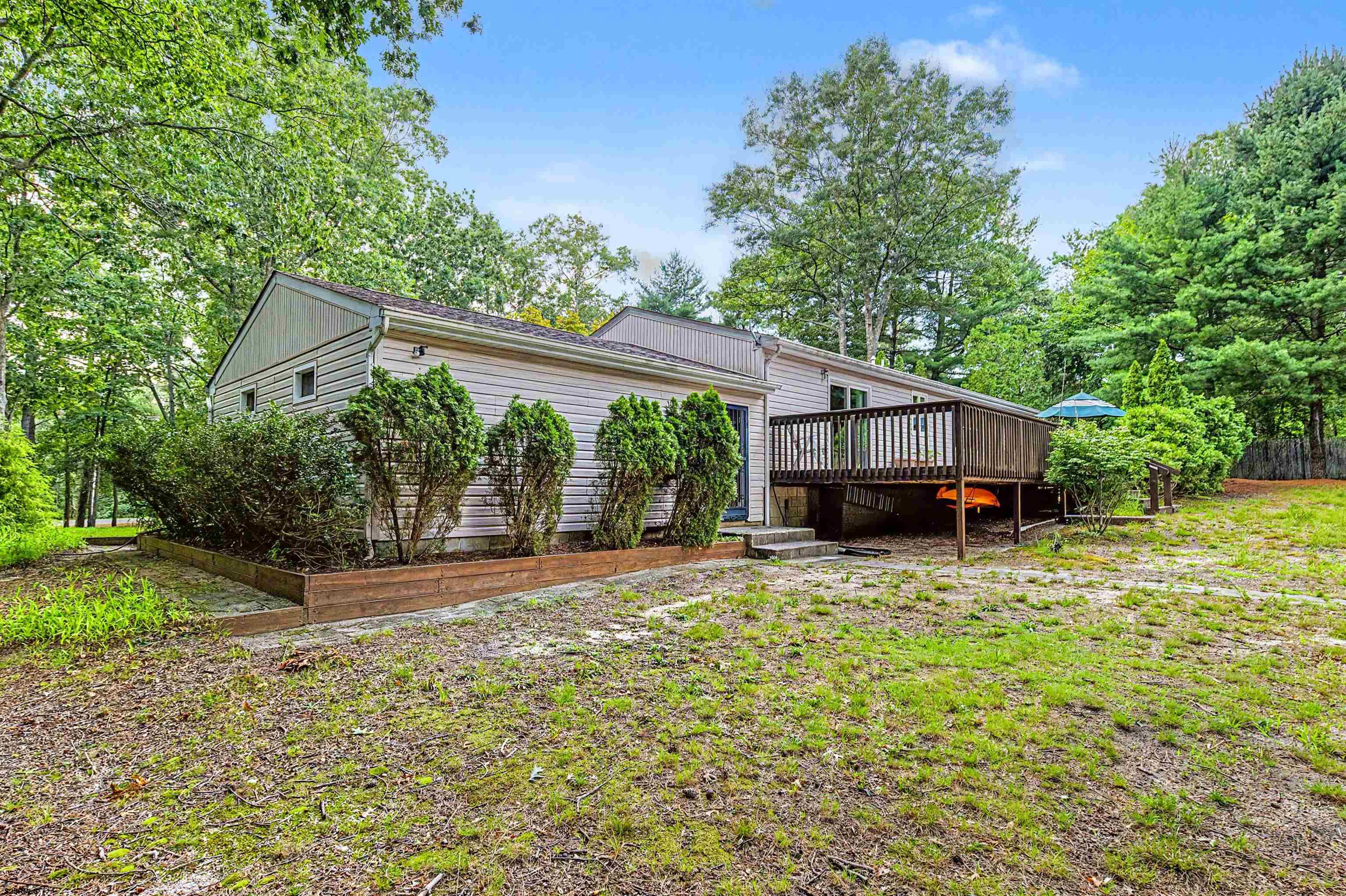 633 8th Ave
