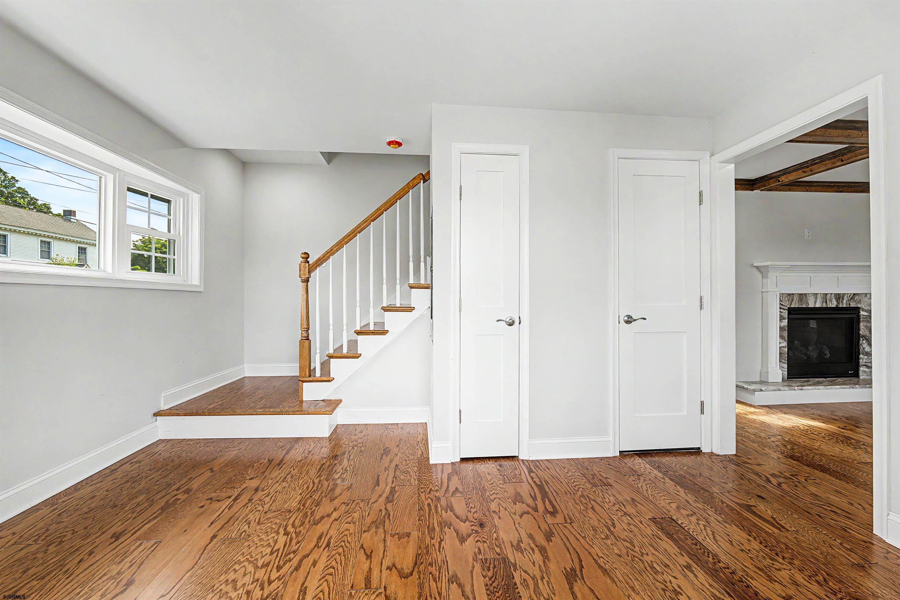 4 S Maple Ave