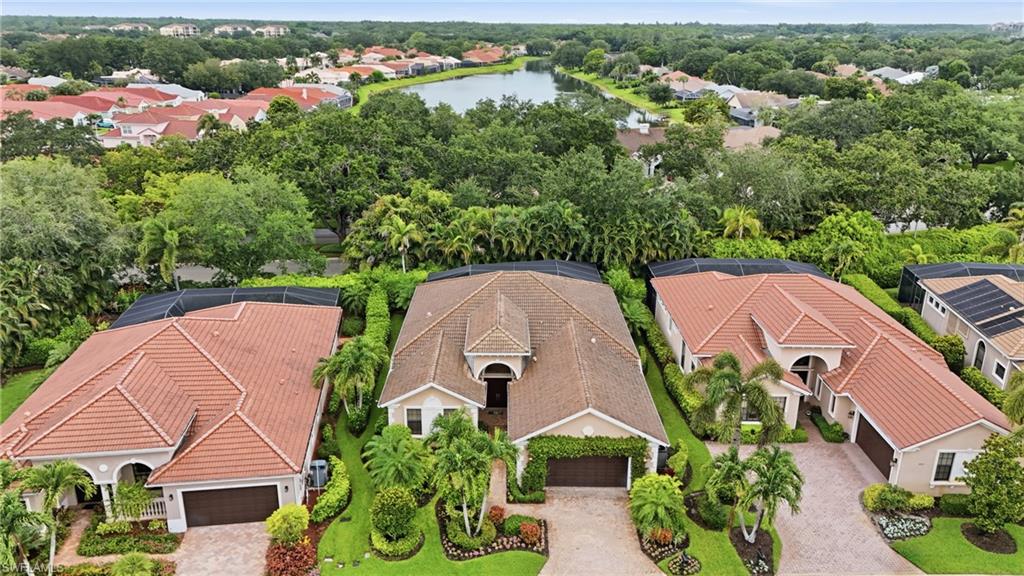 5717 Hammock Isles DR