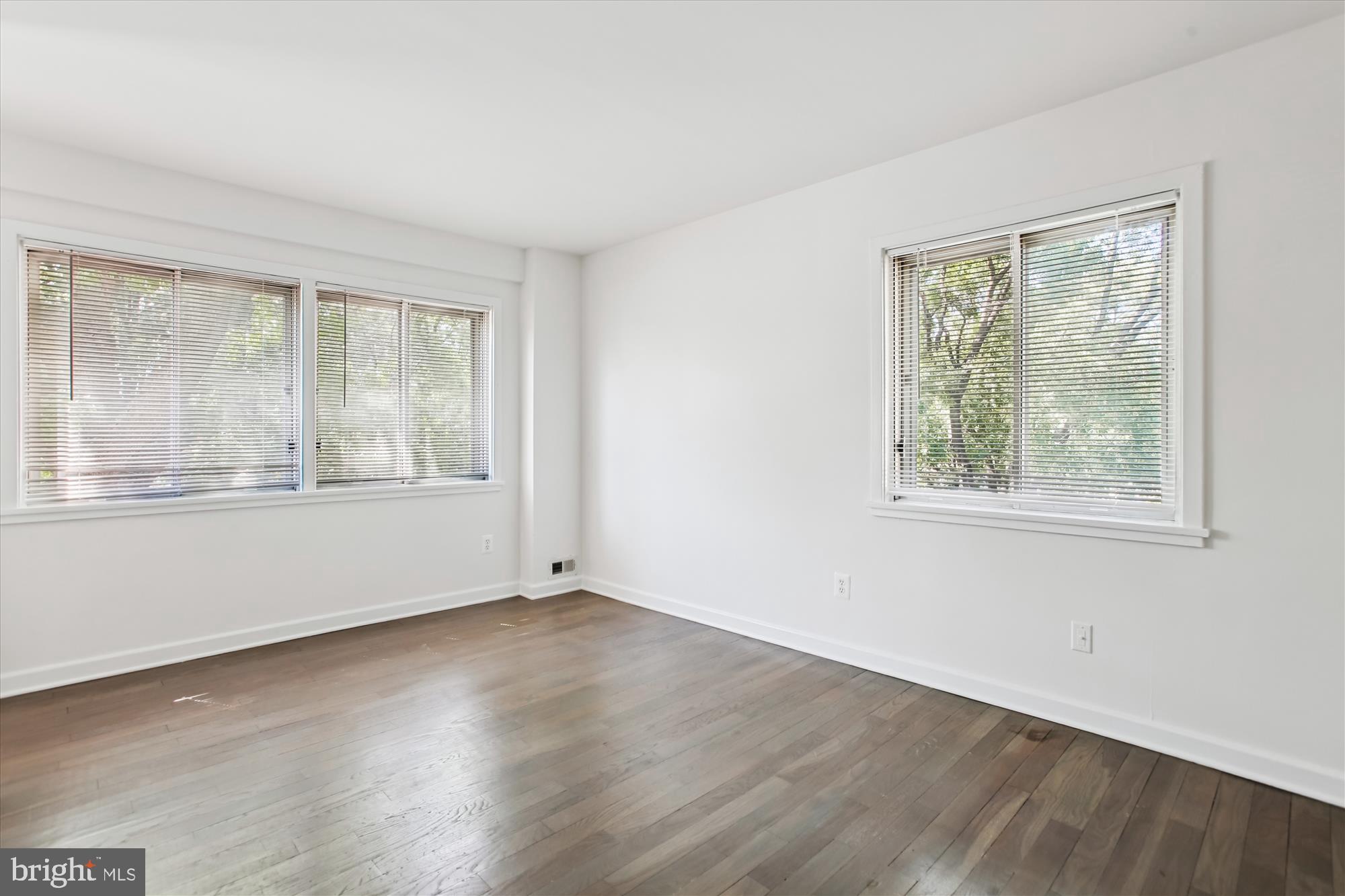 301 I St SW #108