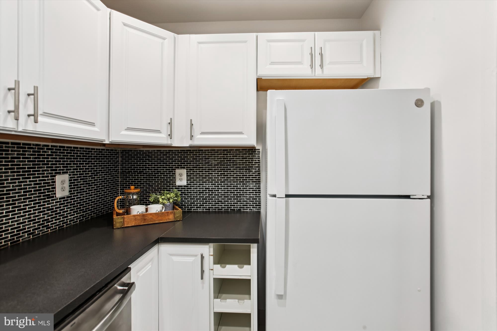 301 I St SW #108