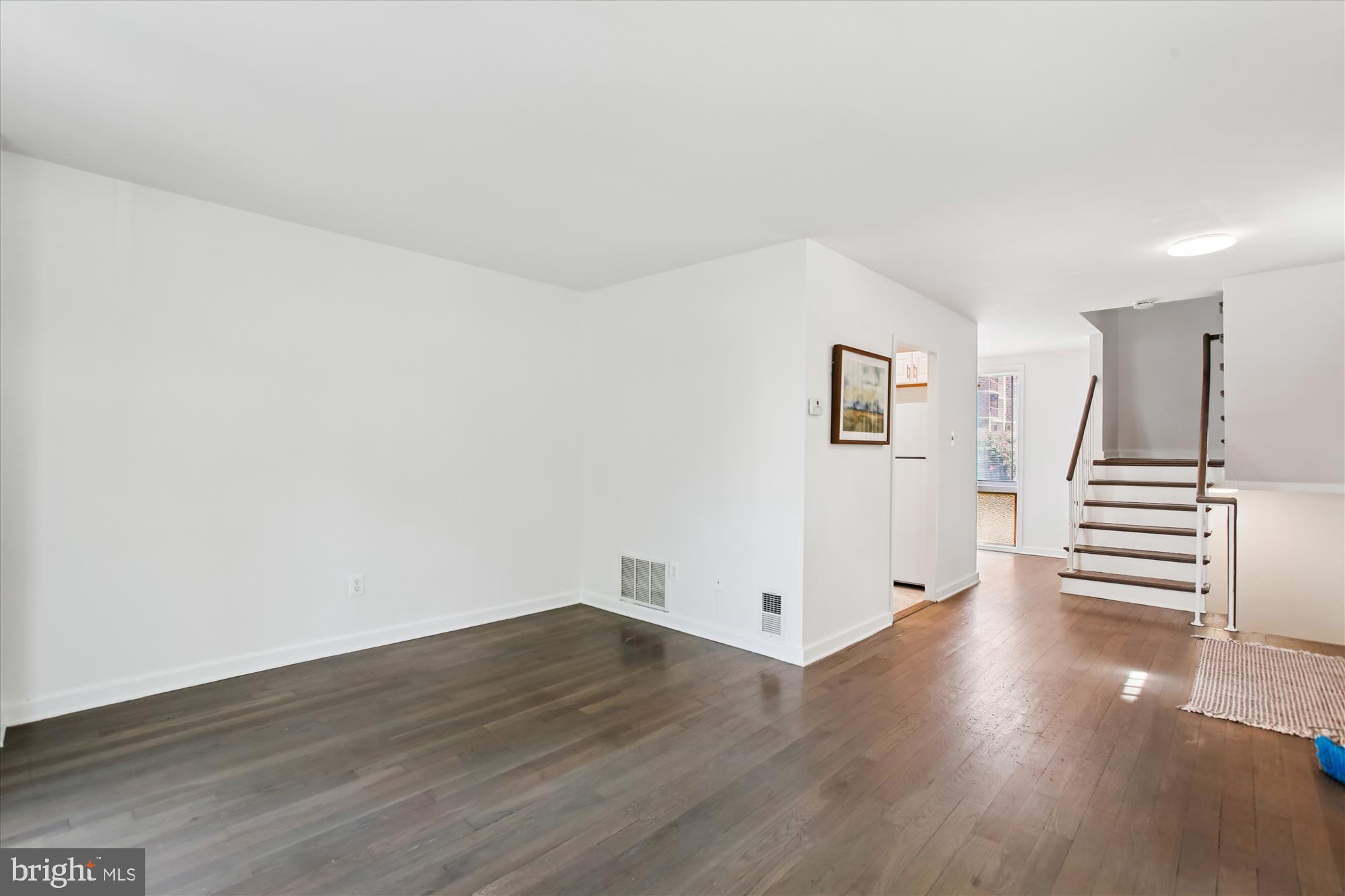 301 I St SW #108