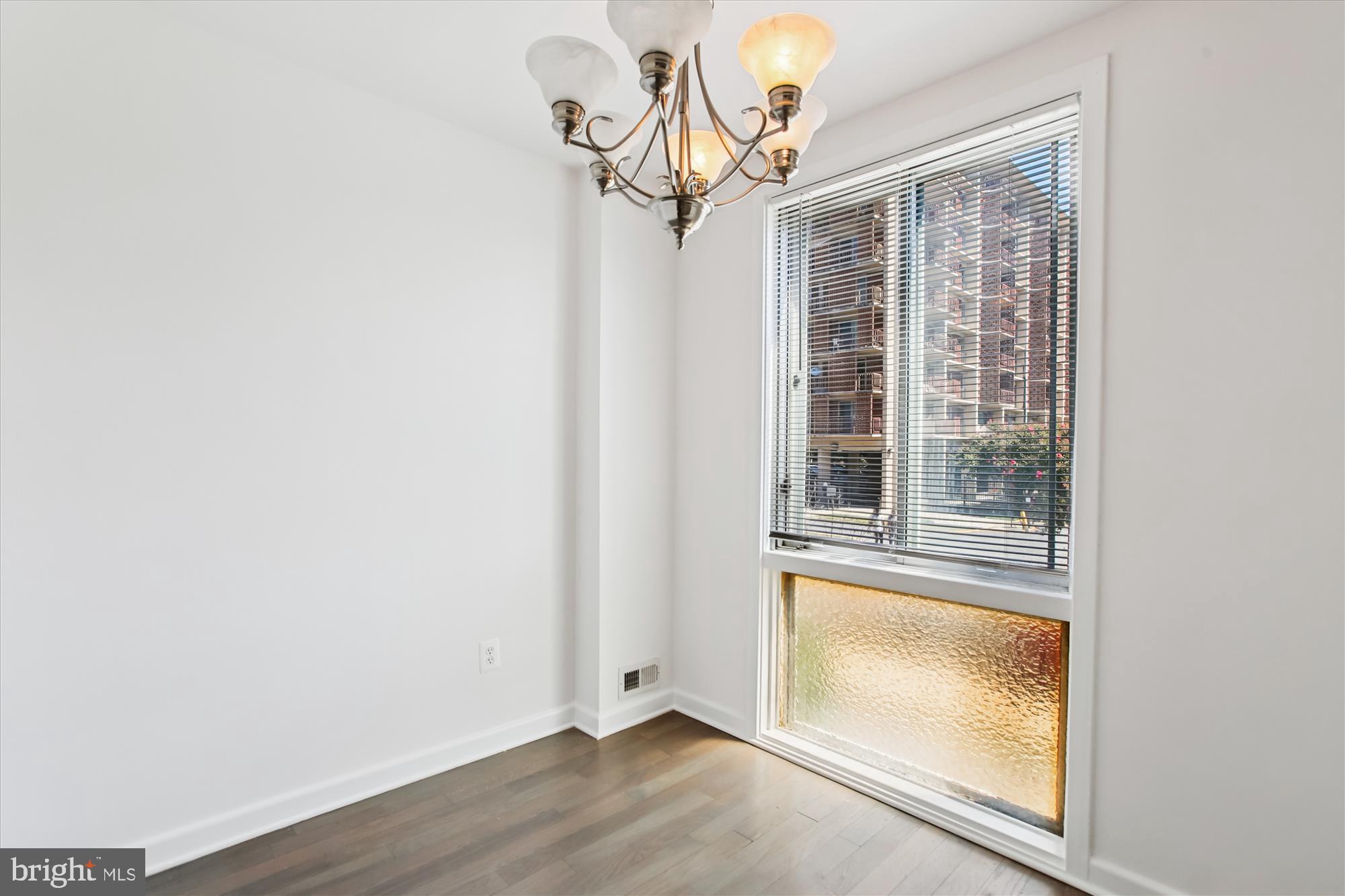 301 I St SW #108