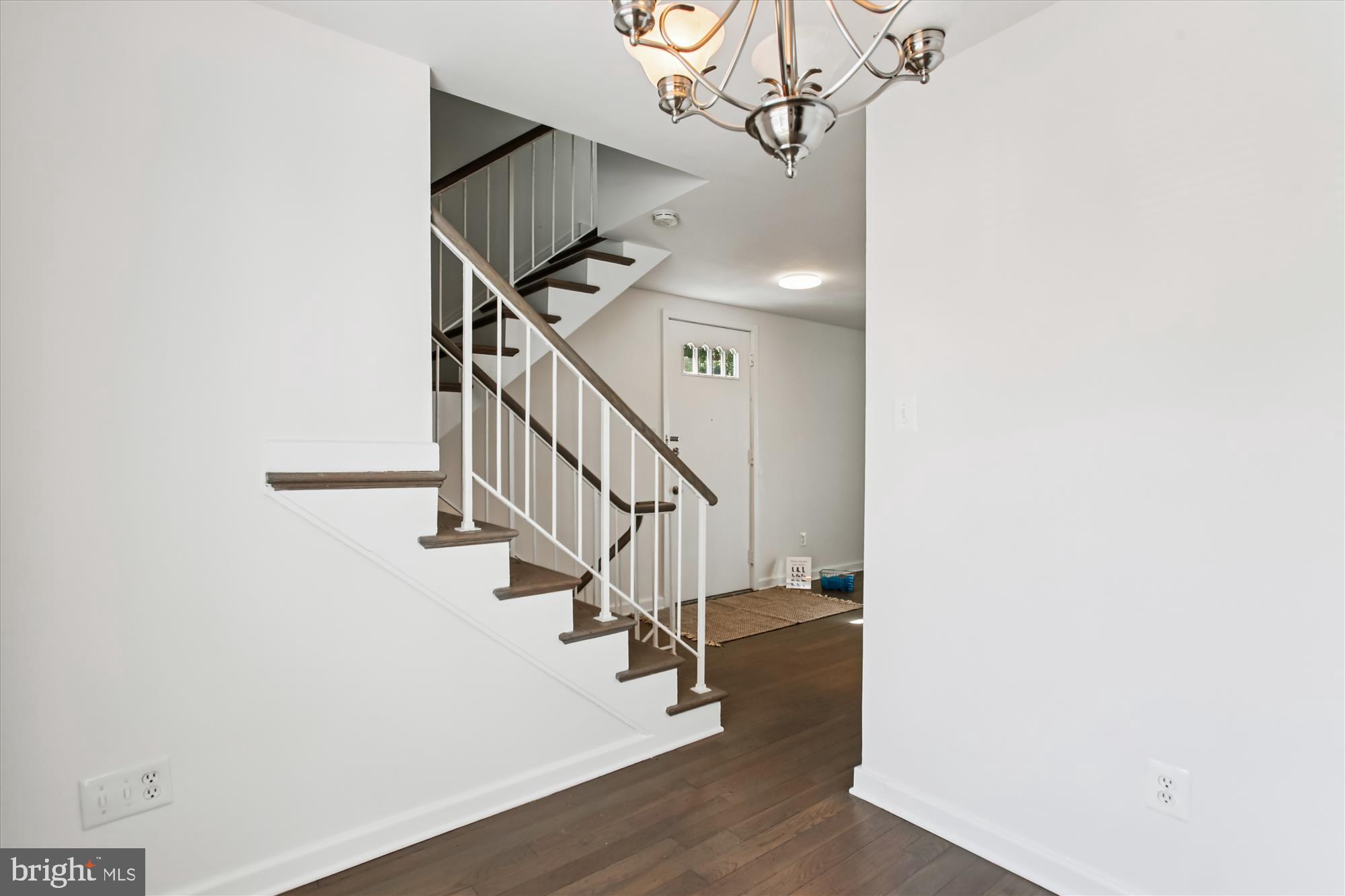 301 I St SW #108
