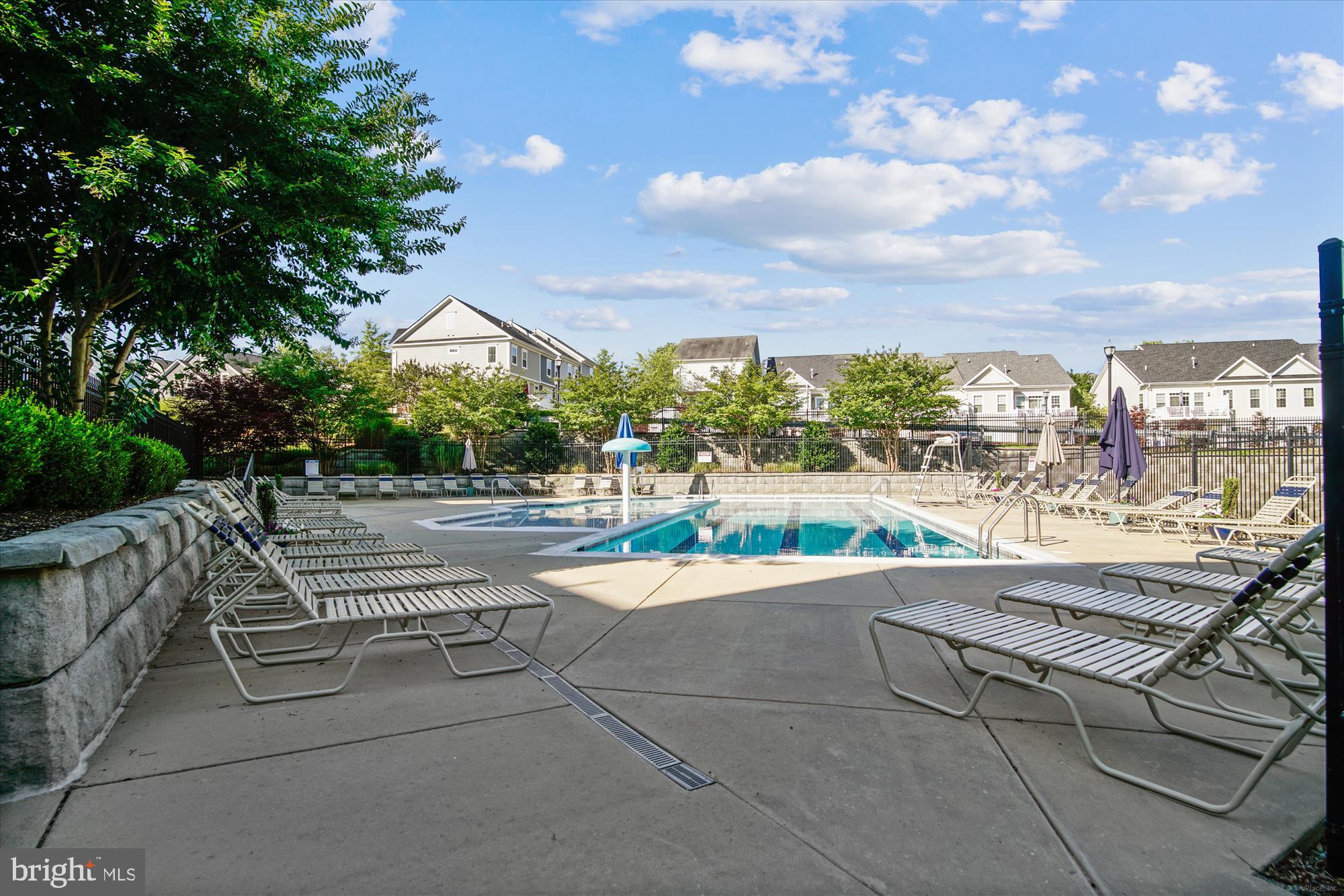 318 BUCKEYE CIR
