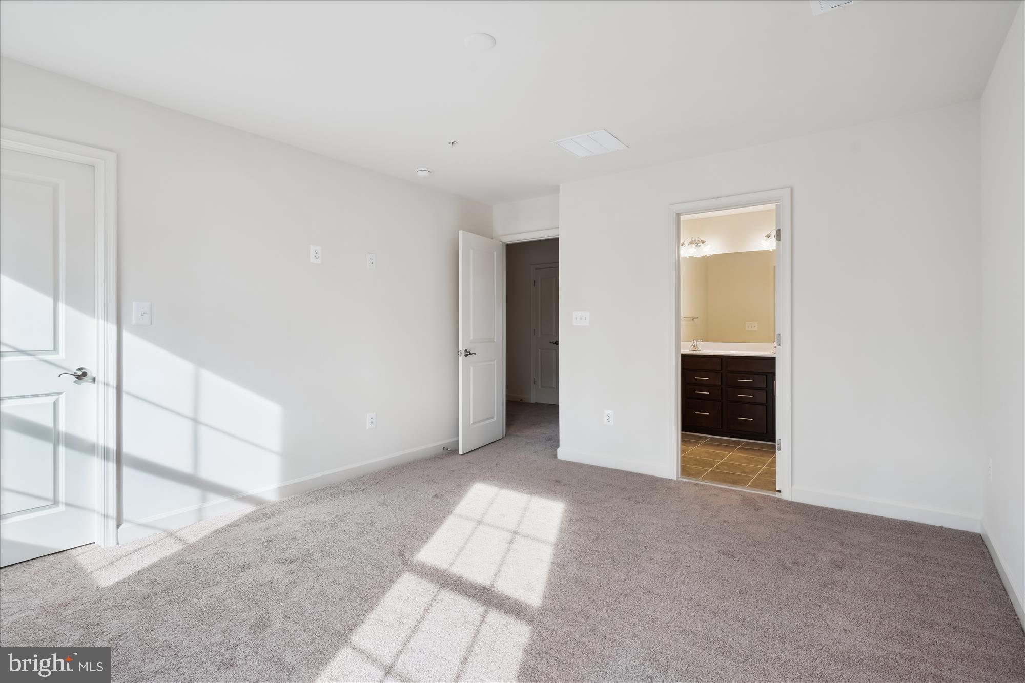 318 BUCKEYE CIR