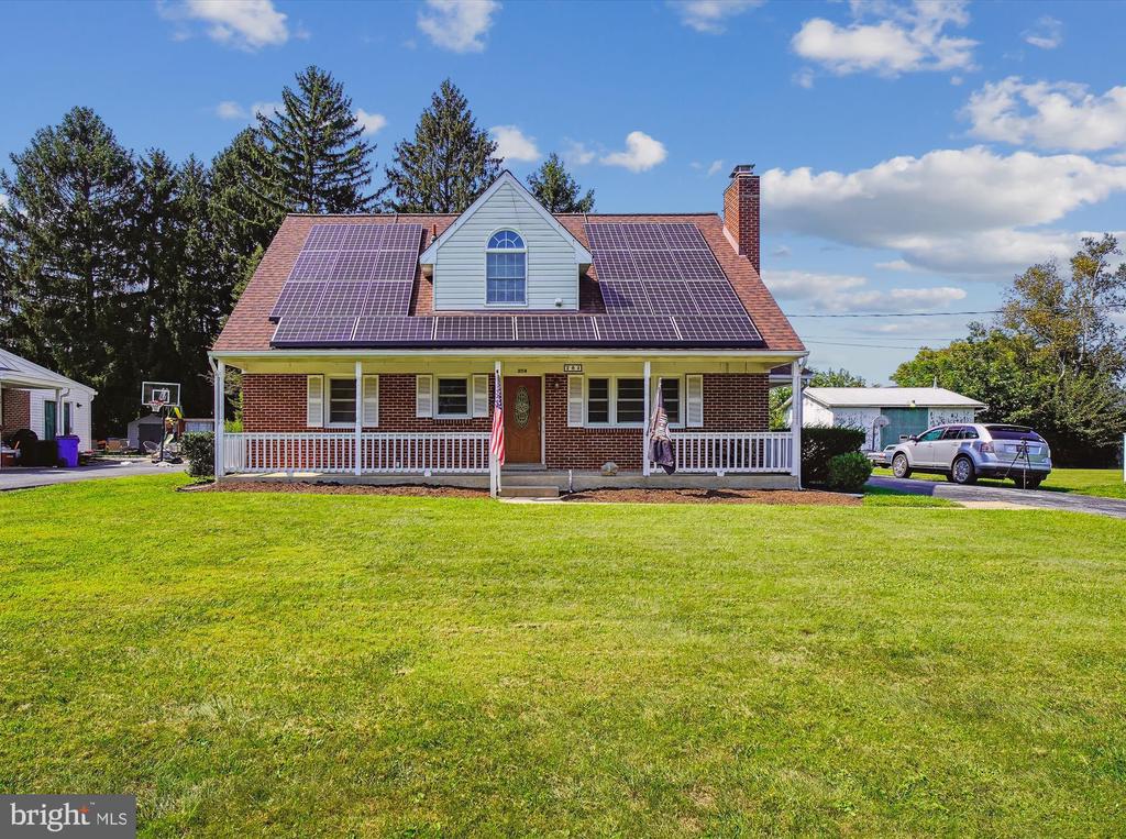 204 Maple Ave