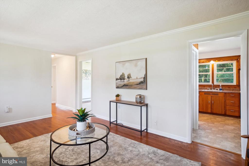 204 Maple Ave
