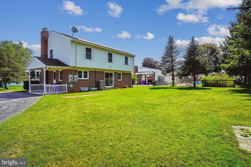 204 Maple Ave