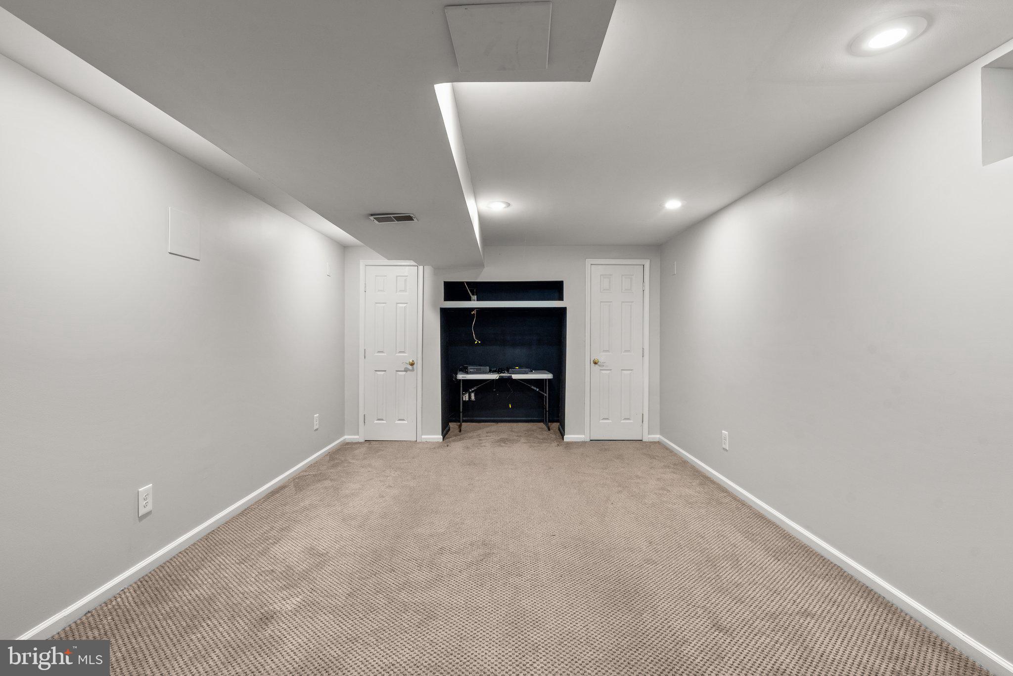 14156 Saddle River Dr
