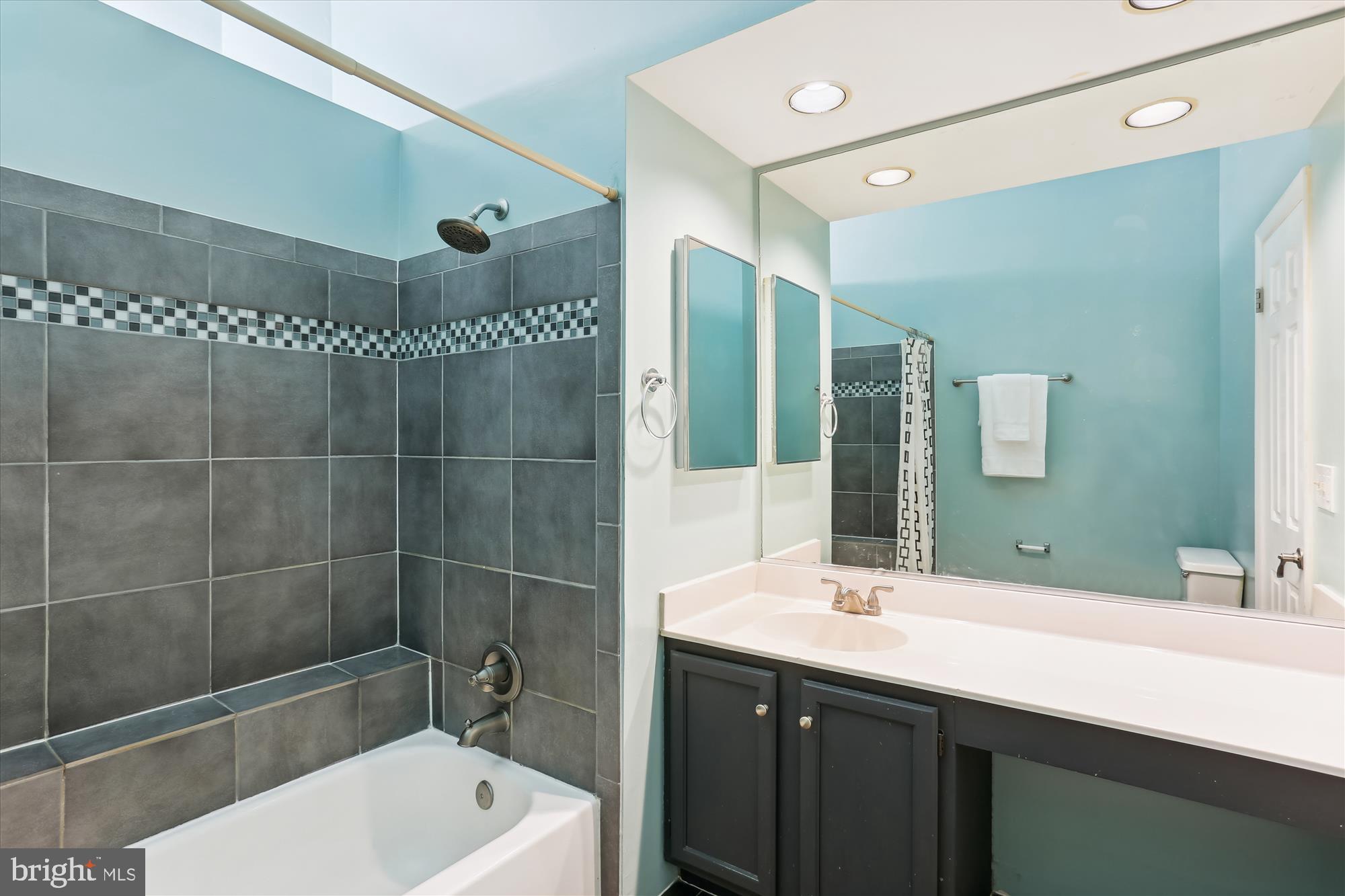 8649 Fountain Valley Dr