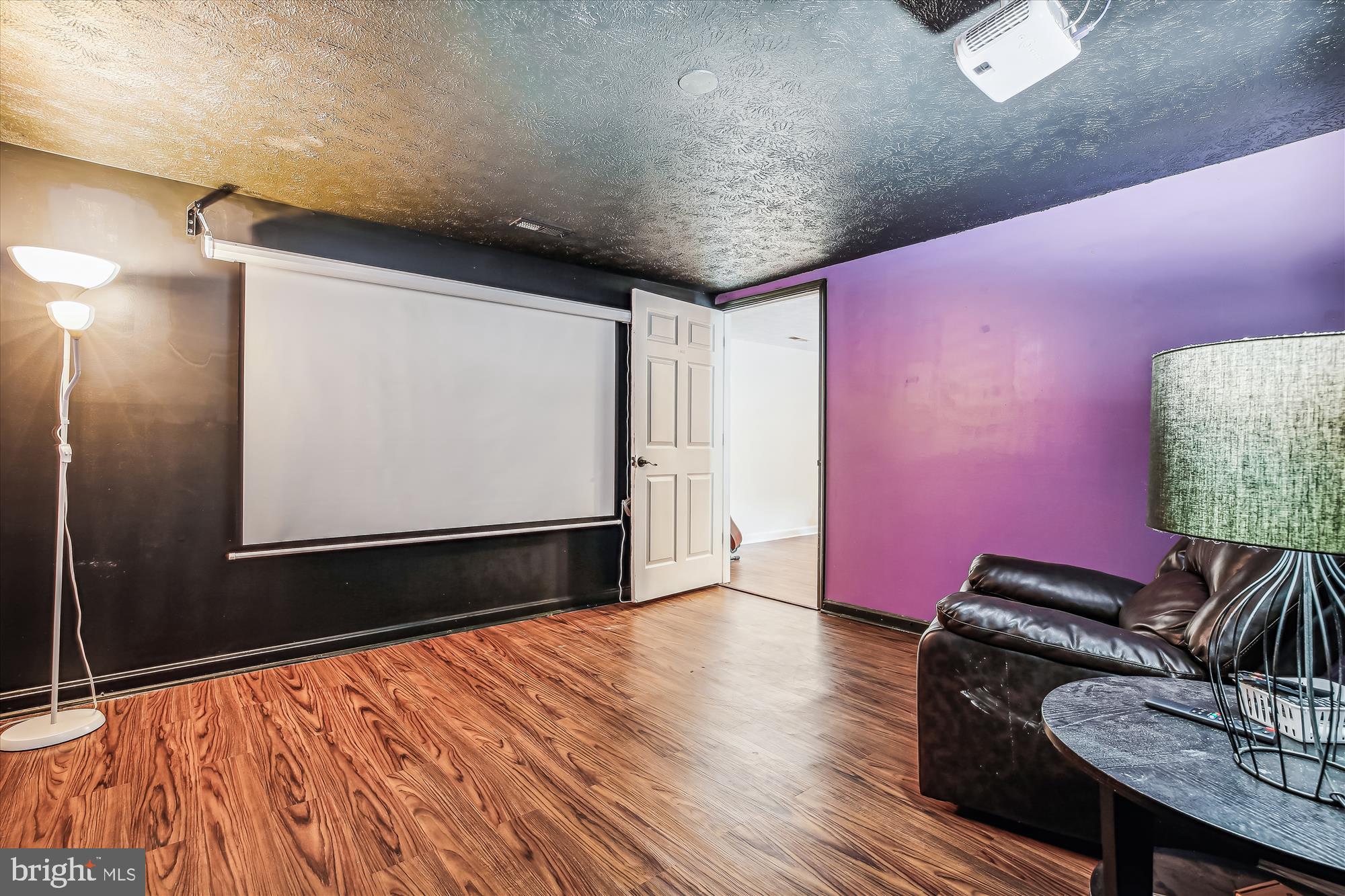 17507 Applewood Ln