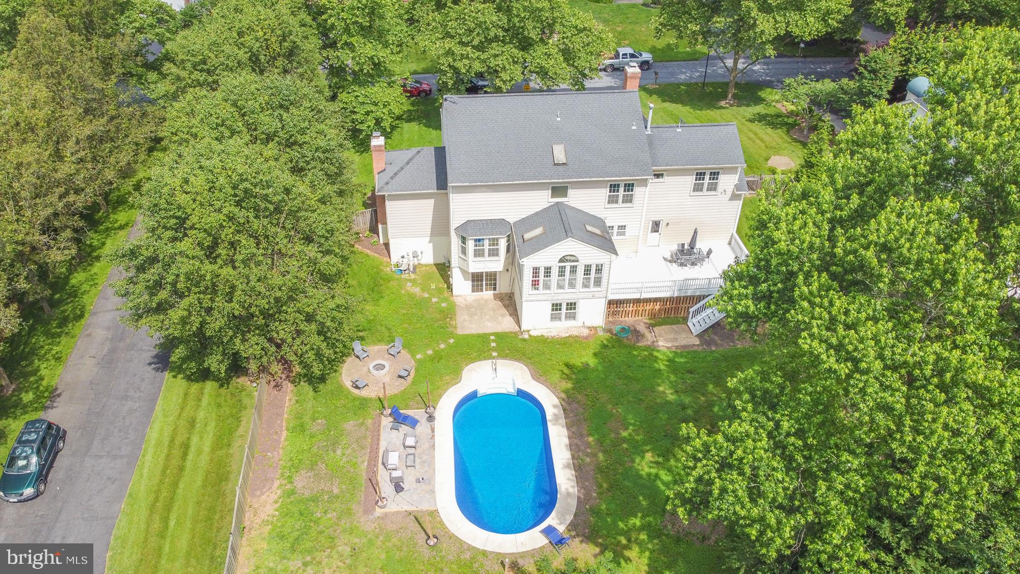 17507 Applewood Ln