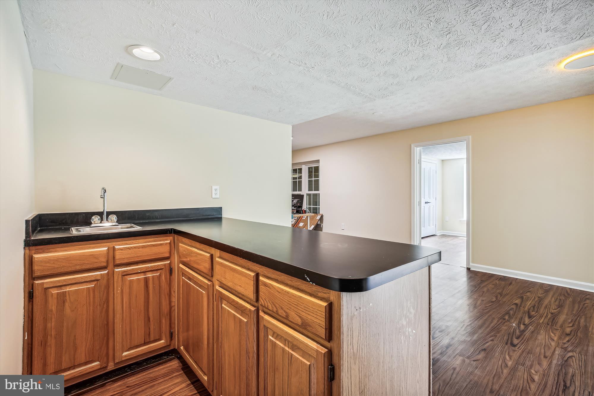 17507 Applewood Ln