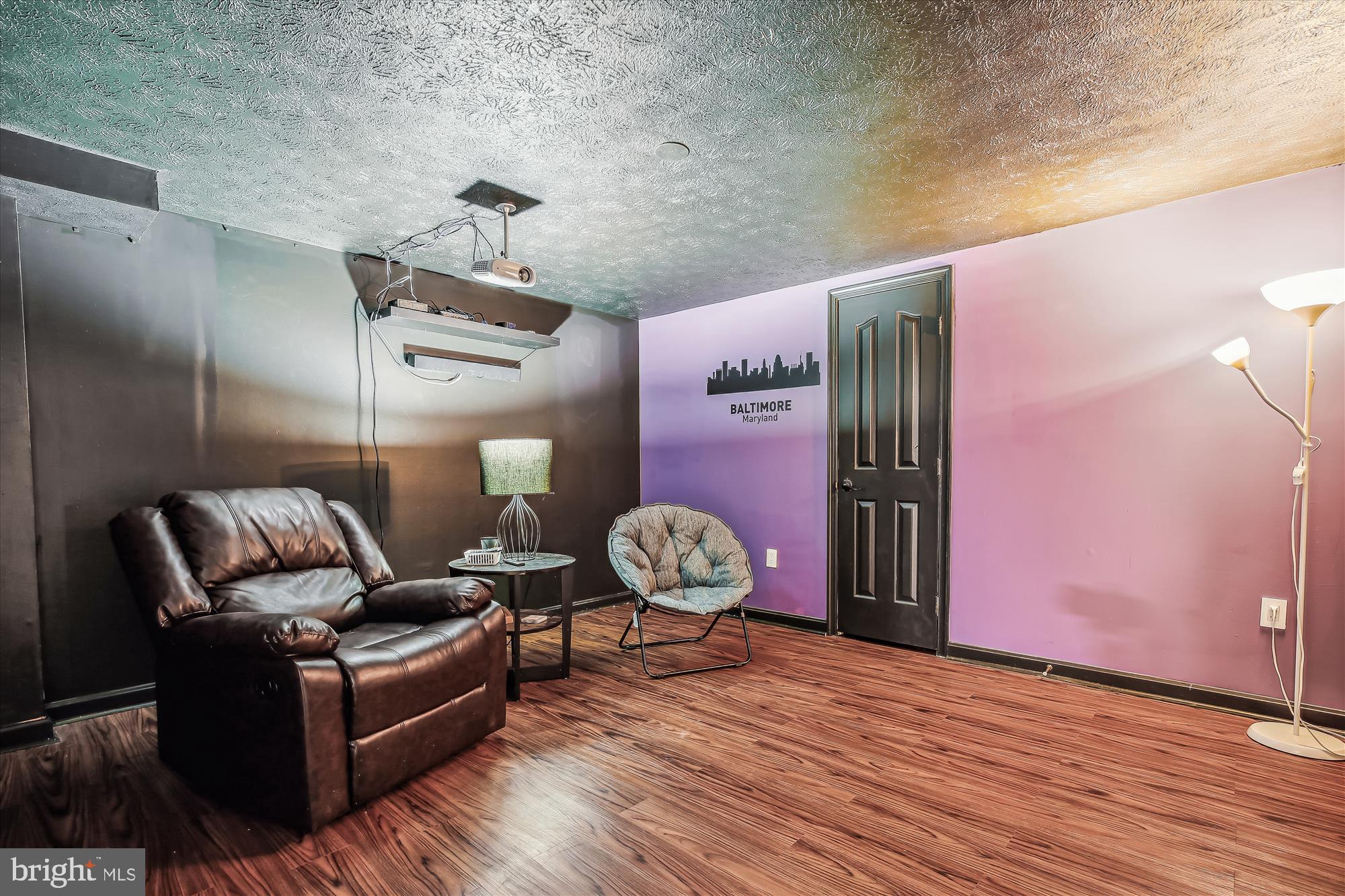 17507 Applewood Ln