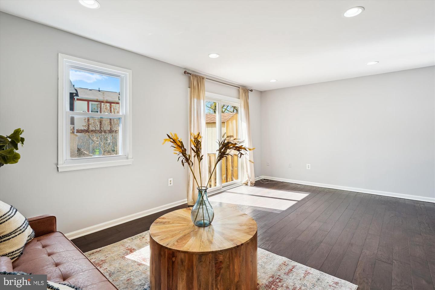 6 Big Acre Sq #22-3