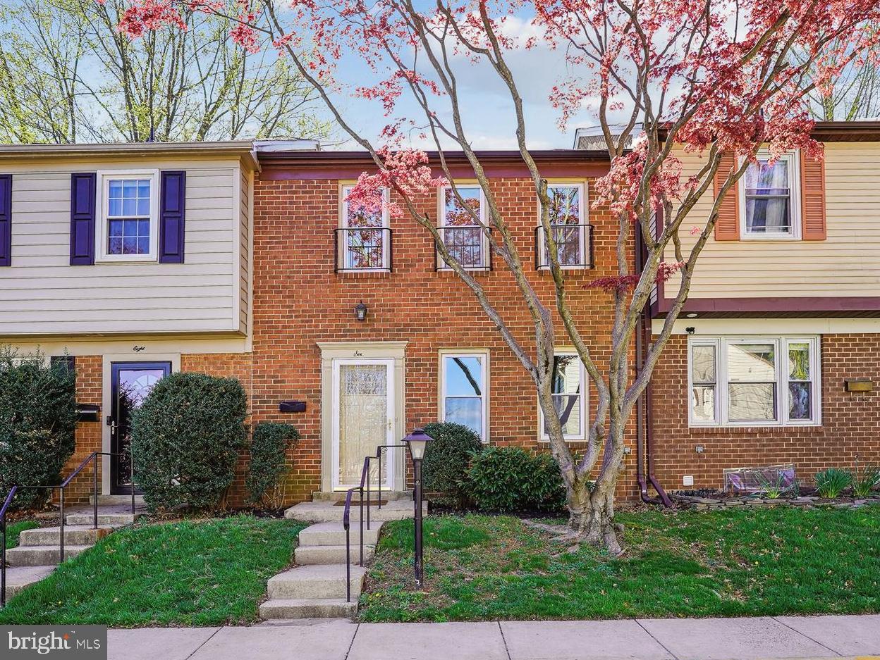 6 Big Acre Sq #22-3