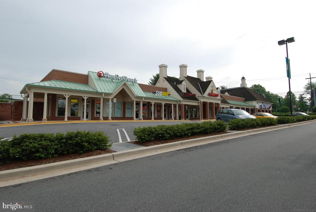 6 Big Acre Sq #22-3