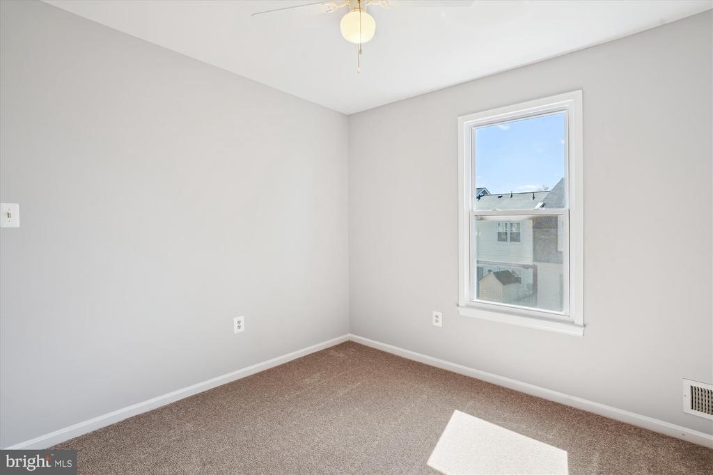 6 Big Acre Sq #22-3