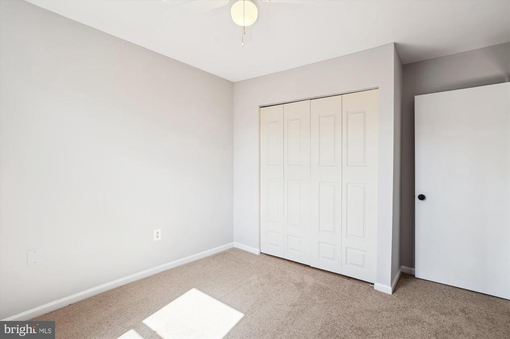 6 Big Acre Sq #22-3