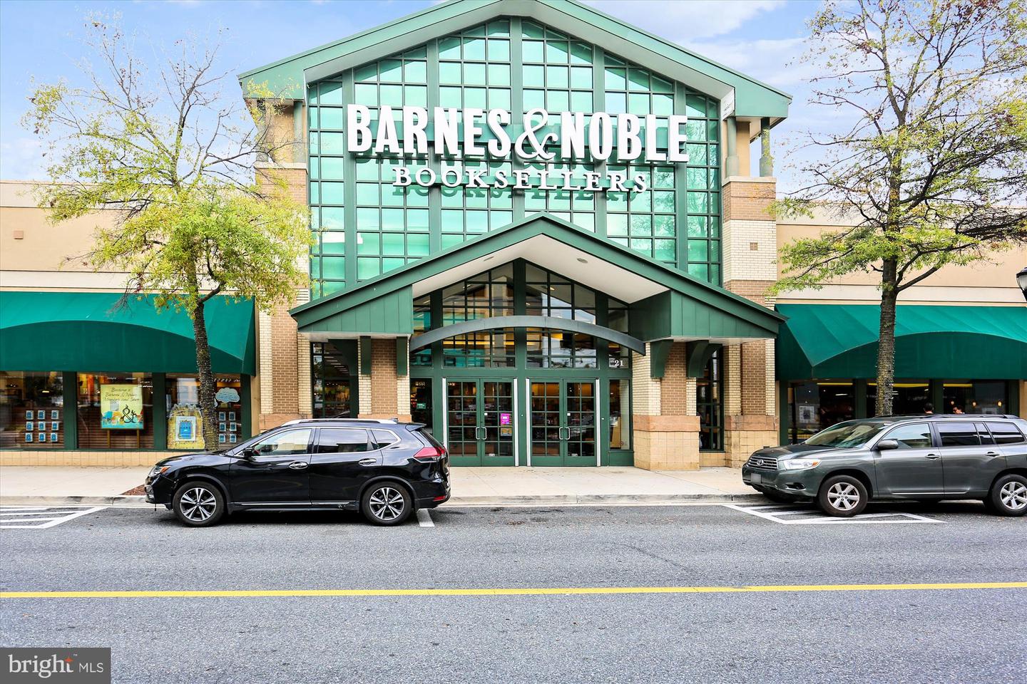 6 Big Acre Sq #22-3