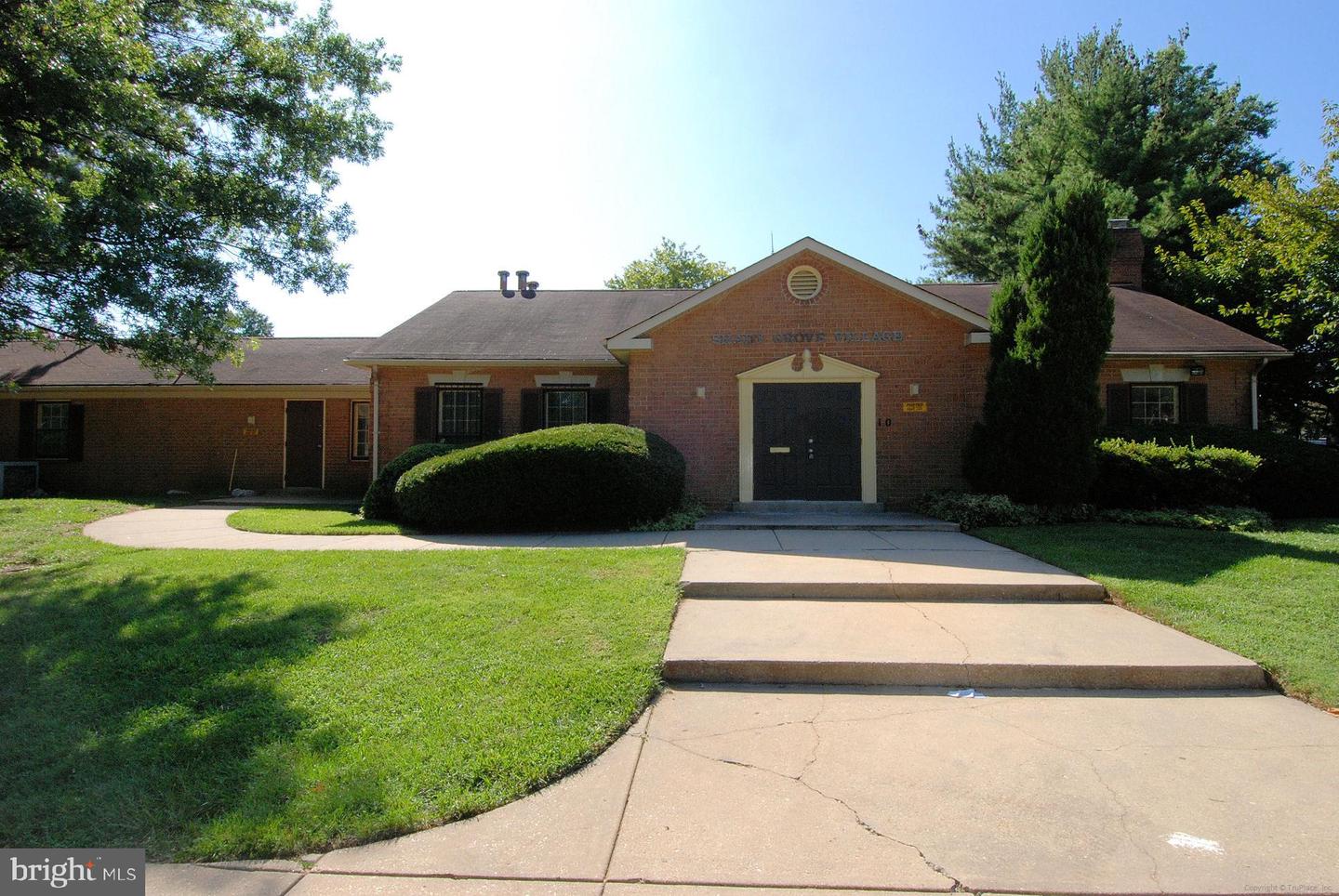 6 Big Acre Sq #22-3