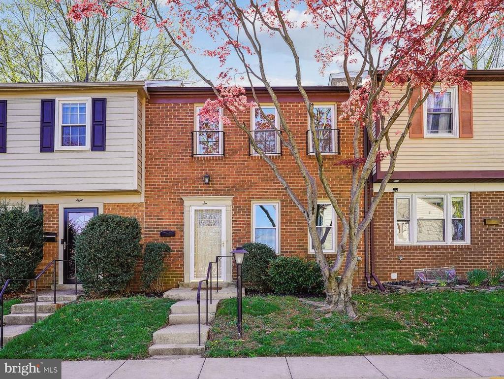 6 Big Acre Sq #22-3
