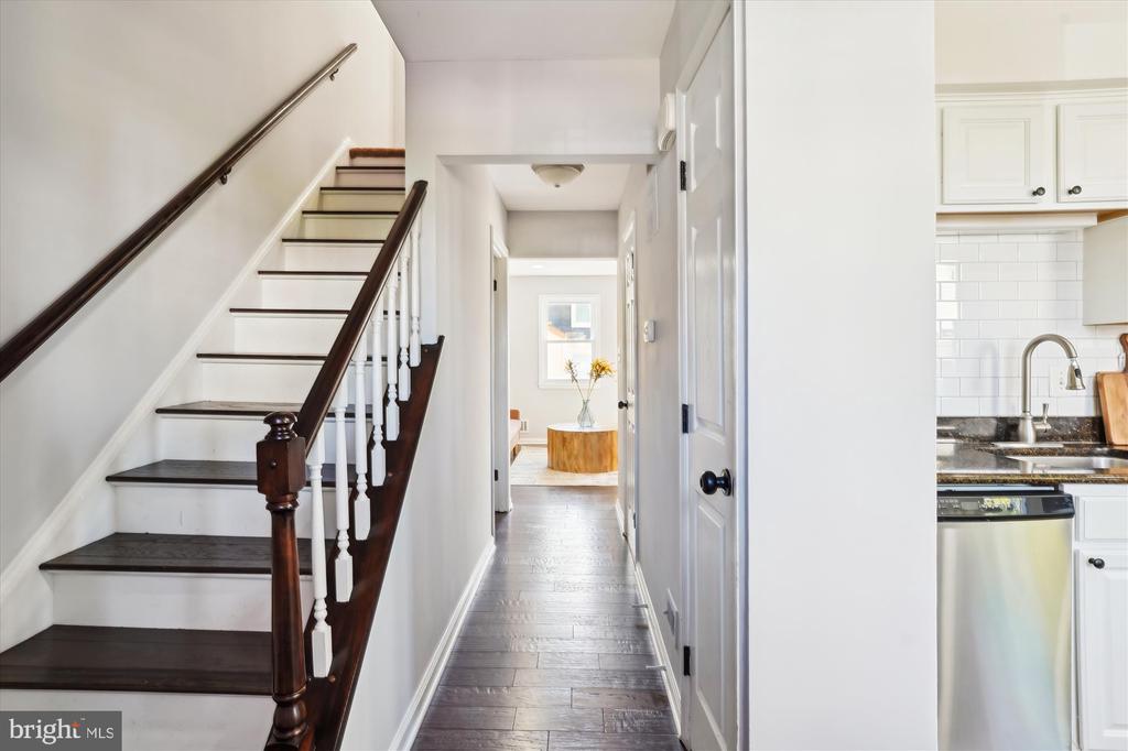 6 Big Acre Sq #22-3