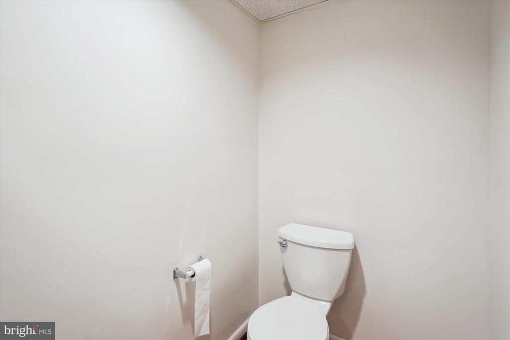6 Big Acre Sq #22-3