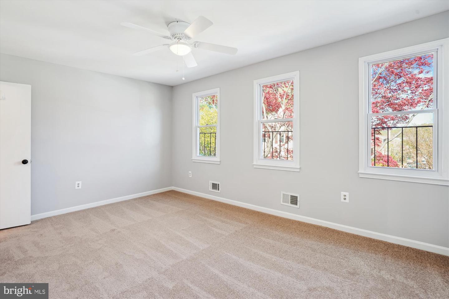 6 Big Acre Sq #22-3