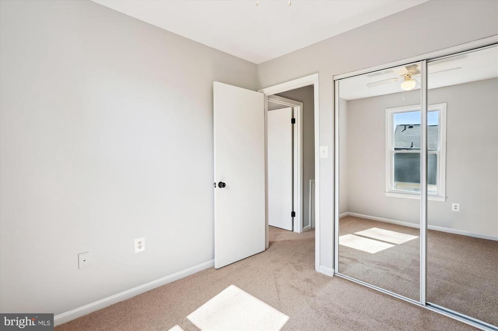 6 Big Acre Sq #22-3