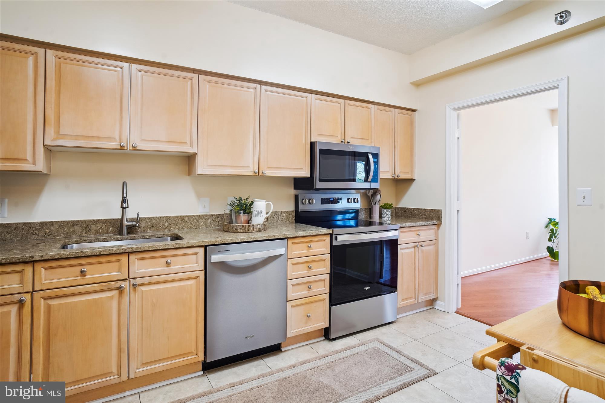 3005 S Leisure World Blvd #717