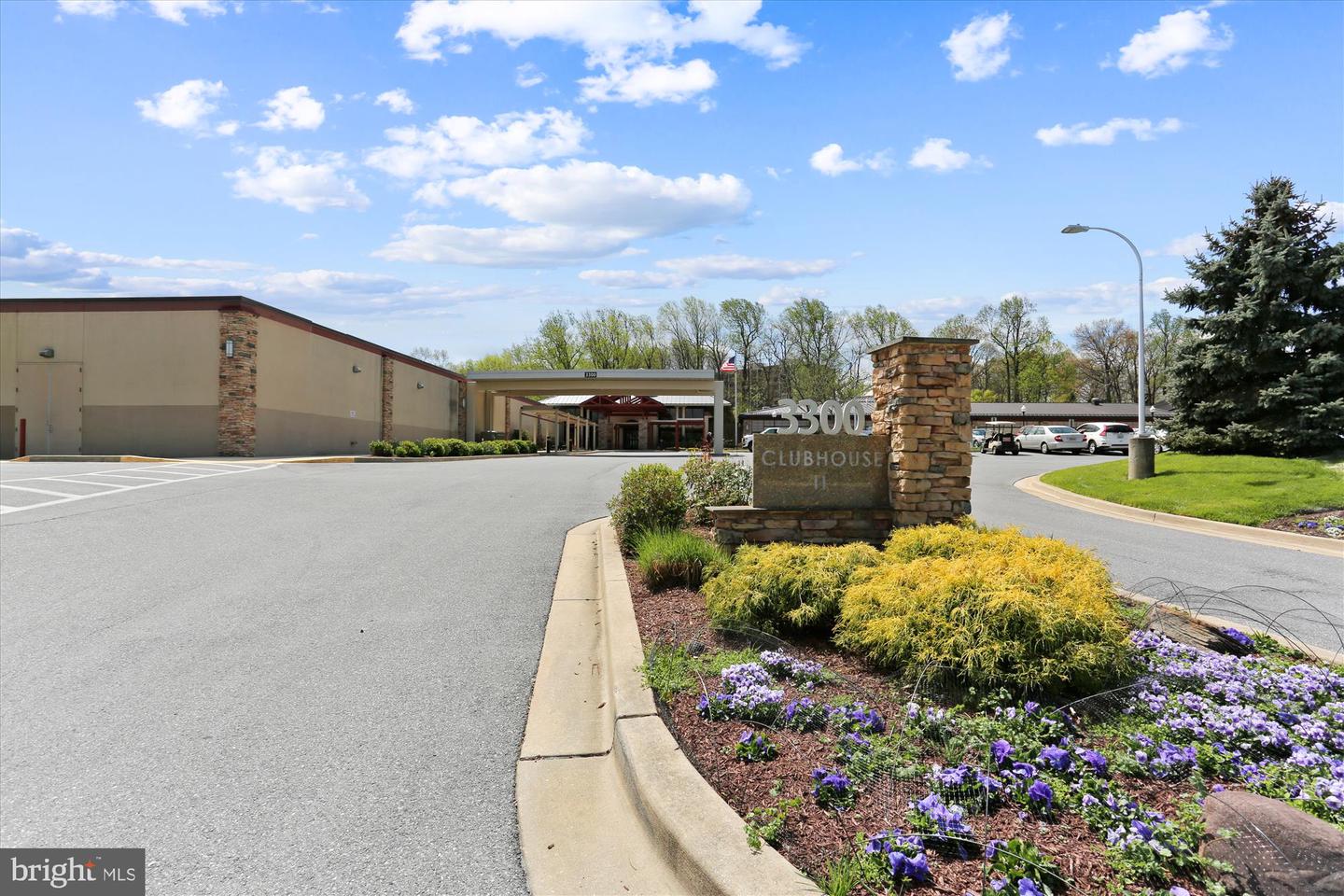 3005 S Leisure World Blvd #717