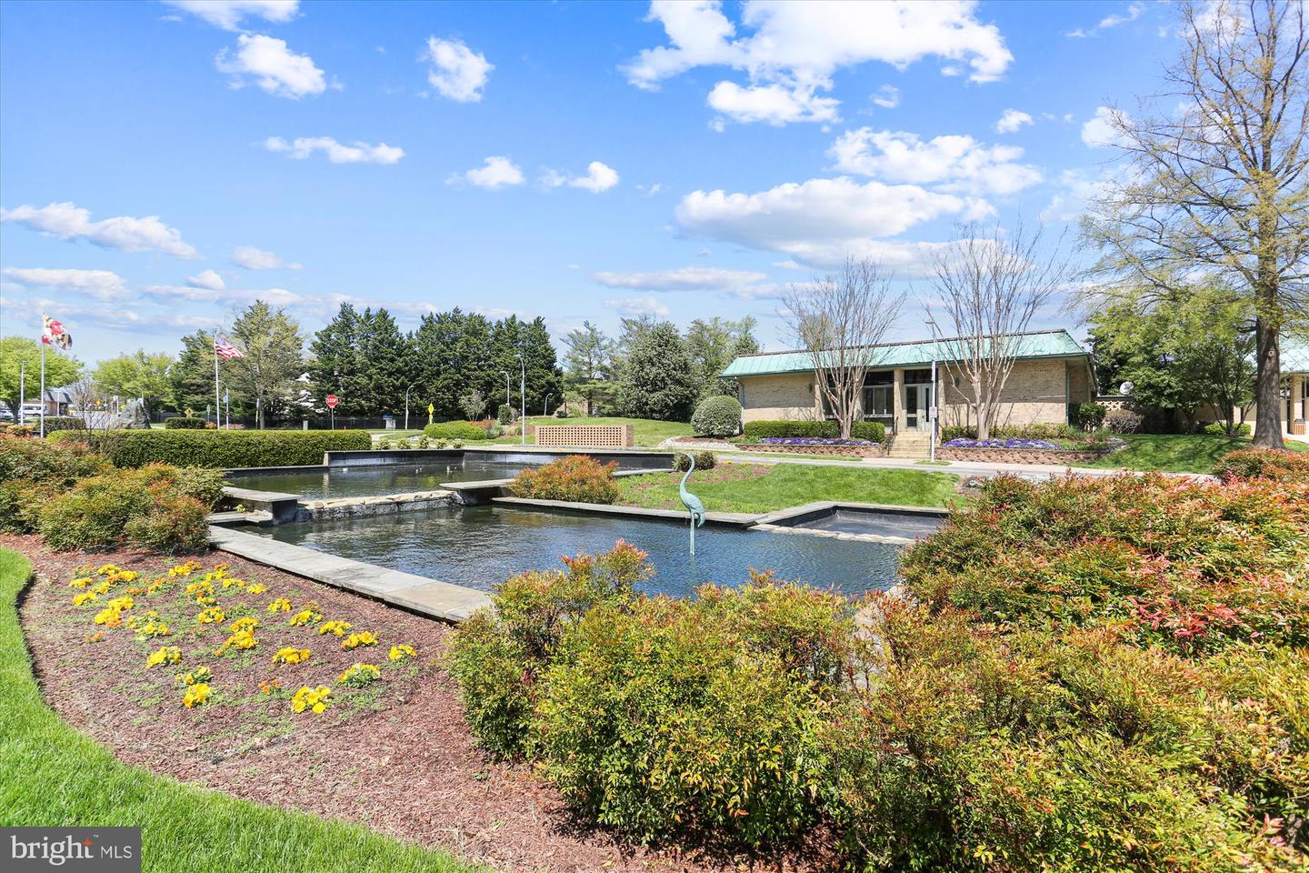 3005 S Leisure World Blvd #717