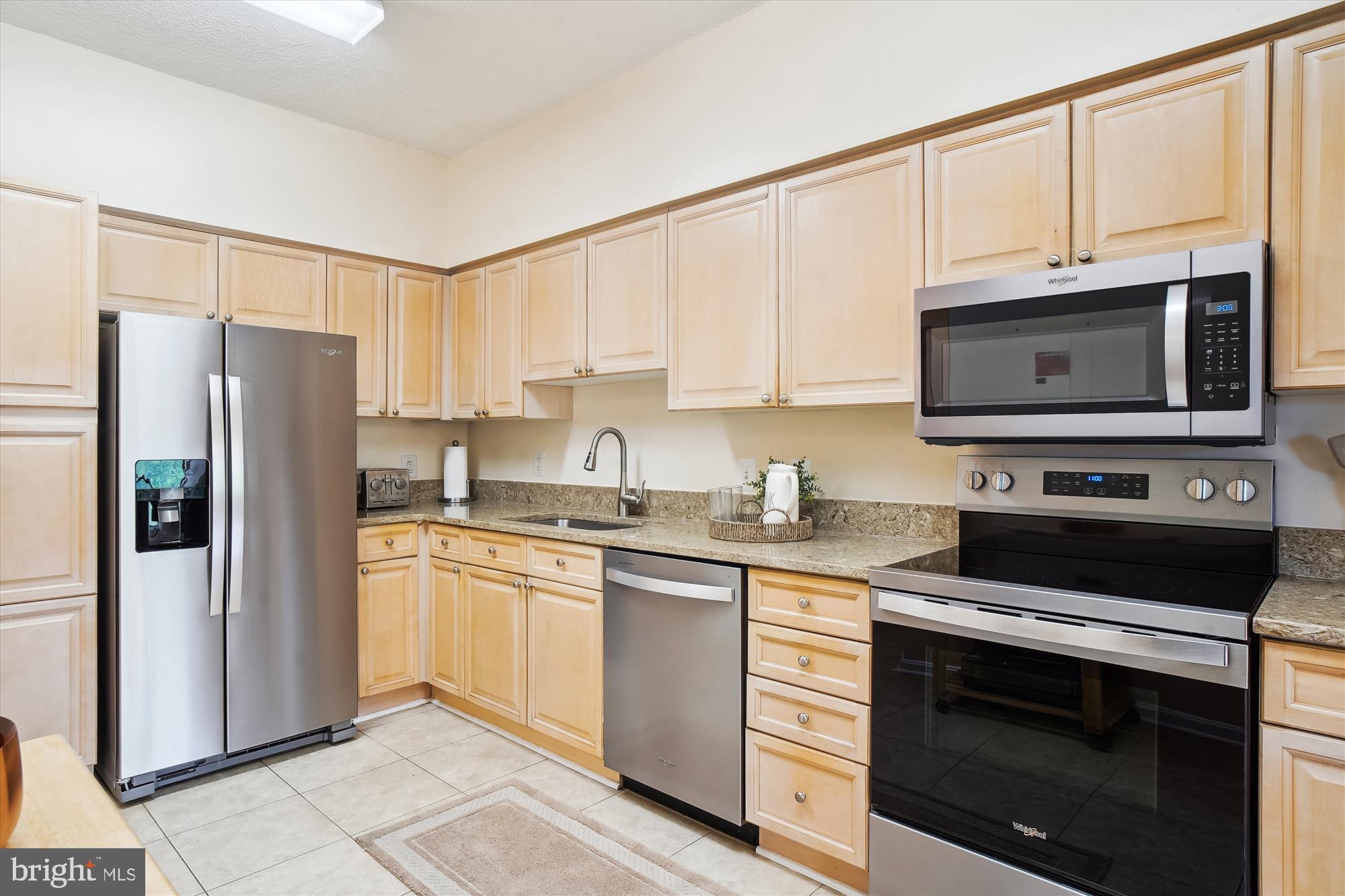 3005 S Leisure World Blvd #717