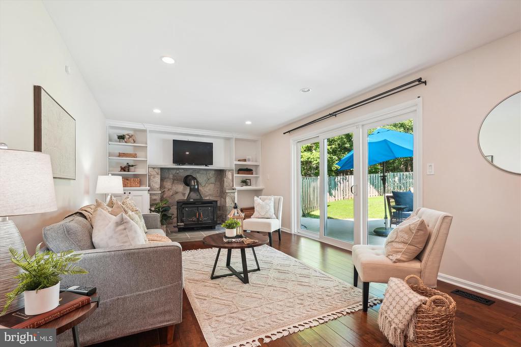17721 Lisa Dr