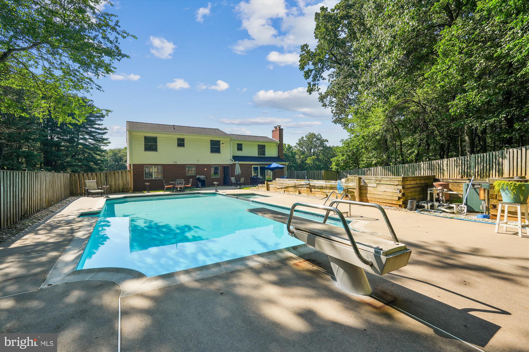 17721 Lisa Dr
