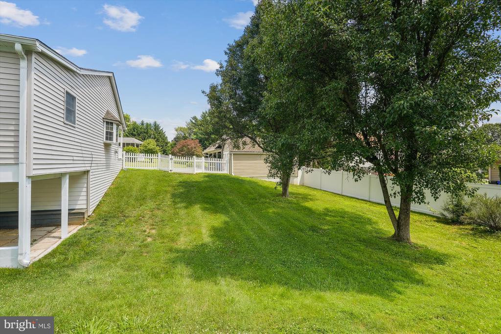 7300 Needwood Rd