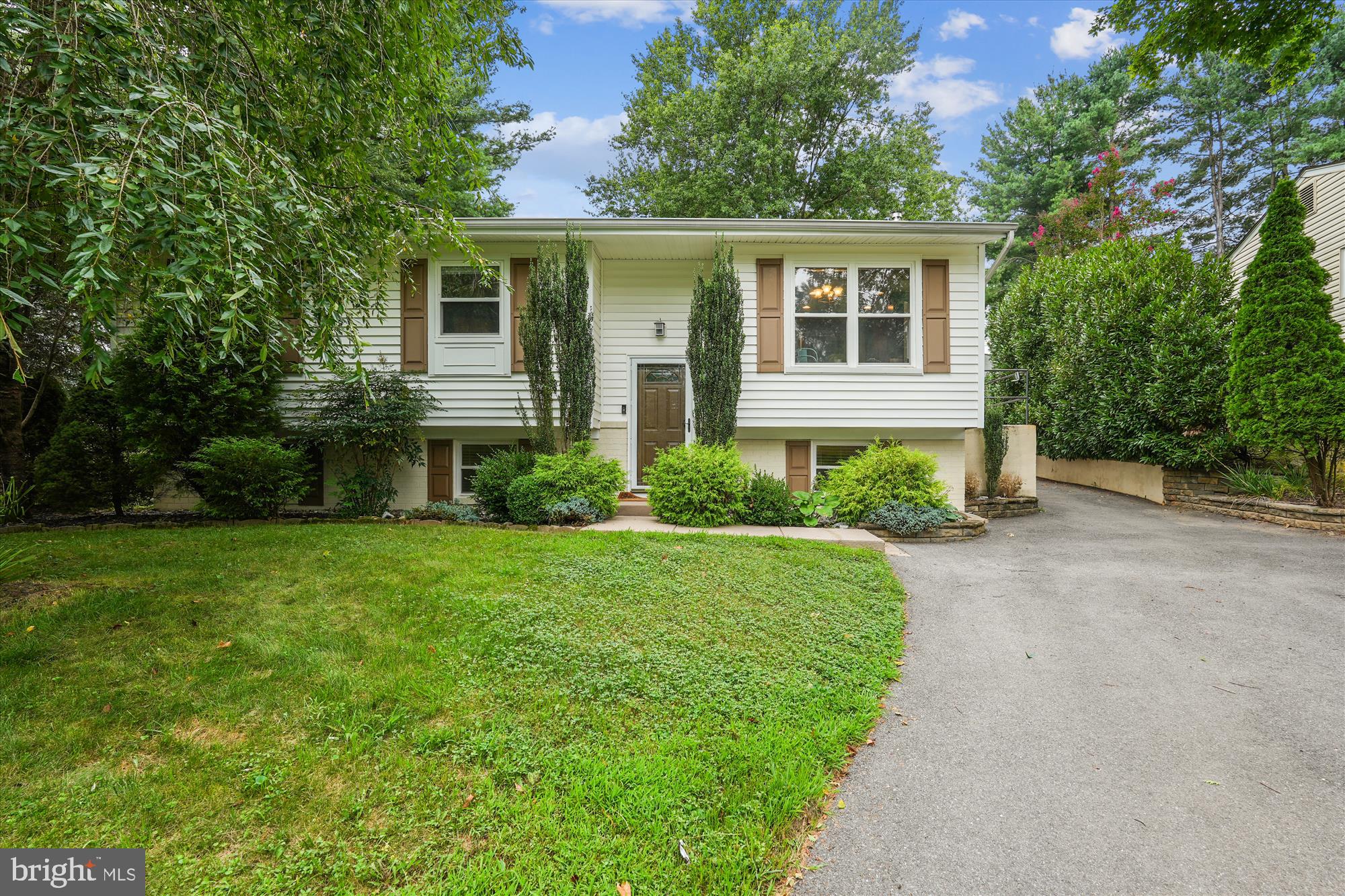 24304 FLAMINGO TERRACE