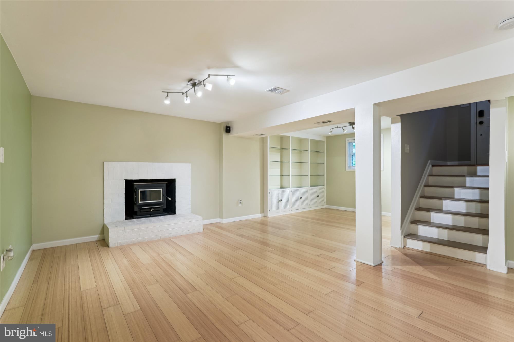 24304 FLAMINGO TERRACE