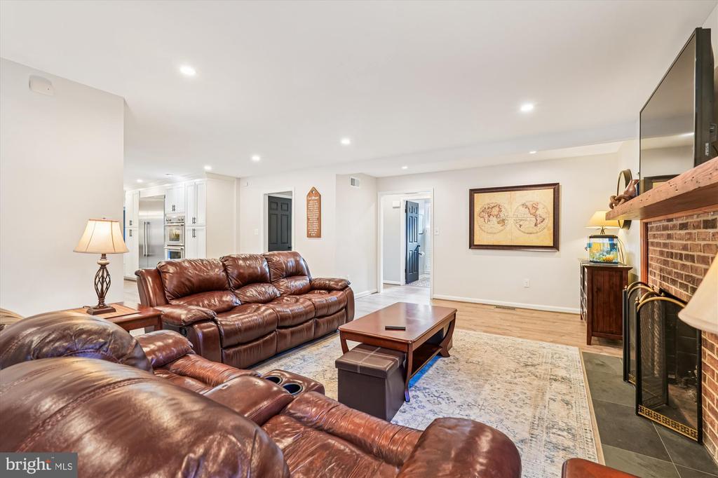 5709 FOGGY LANE