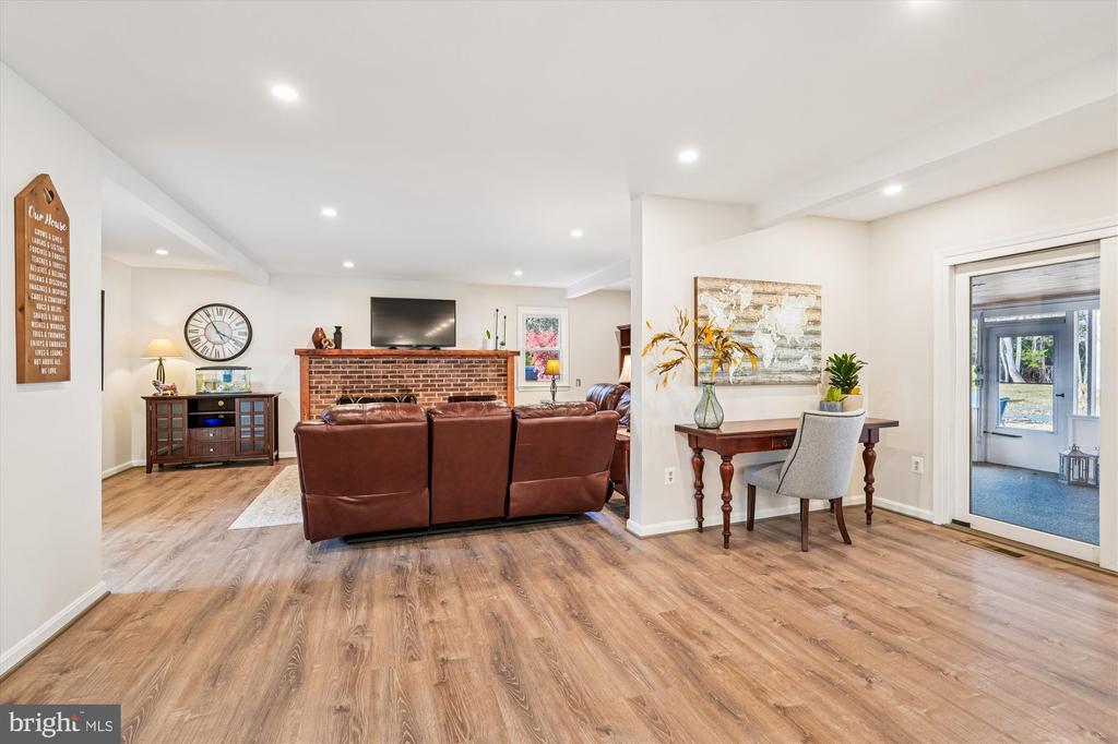 5709 FOGGY LANE