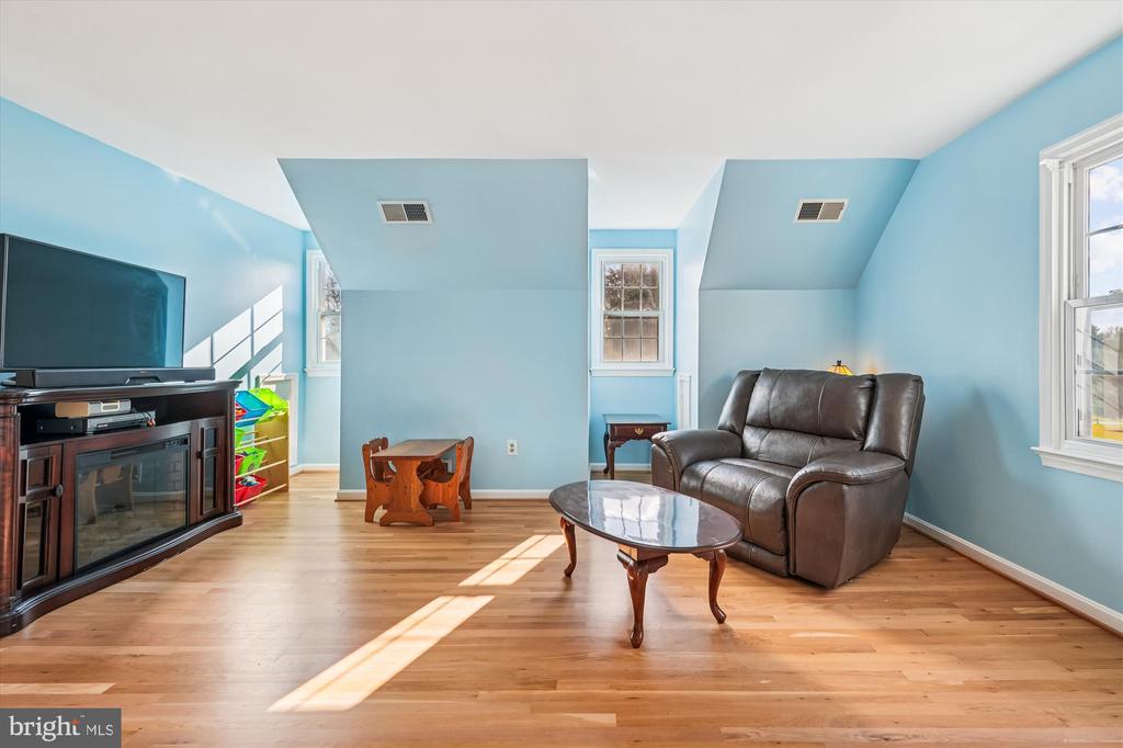 5709 FOGGY LANE