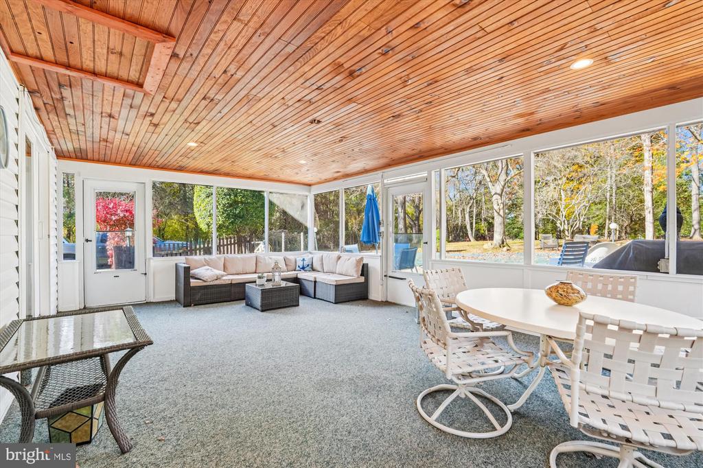 5709 FOGGY LANE