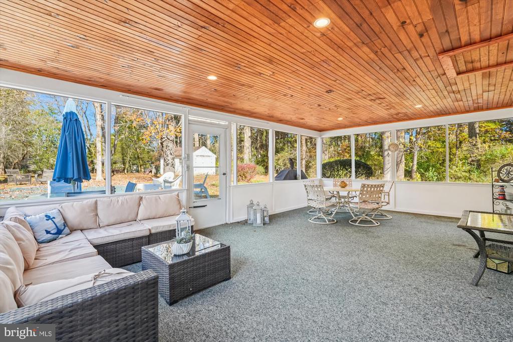 5709 FOGGY LANE
