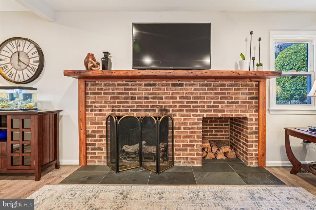 5709 FOGGY LANE