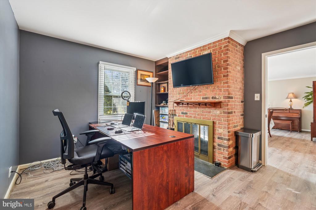 5709 FOGGY LANE