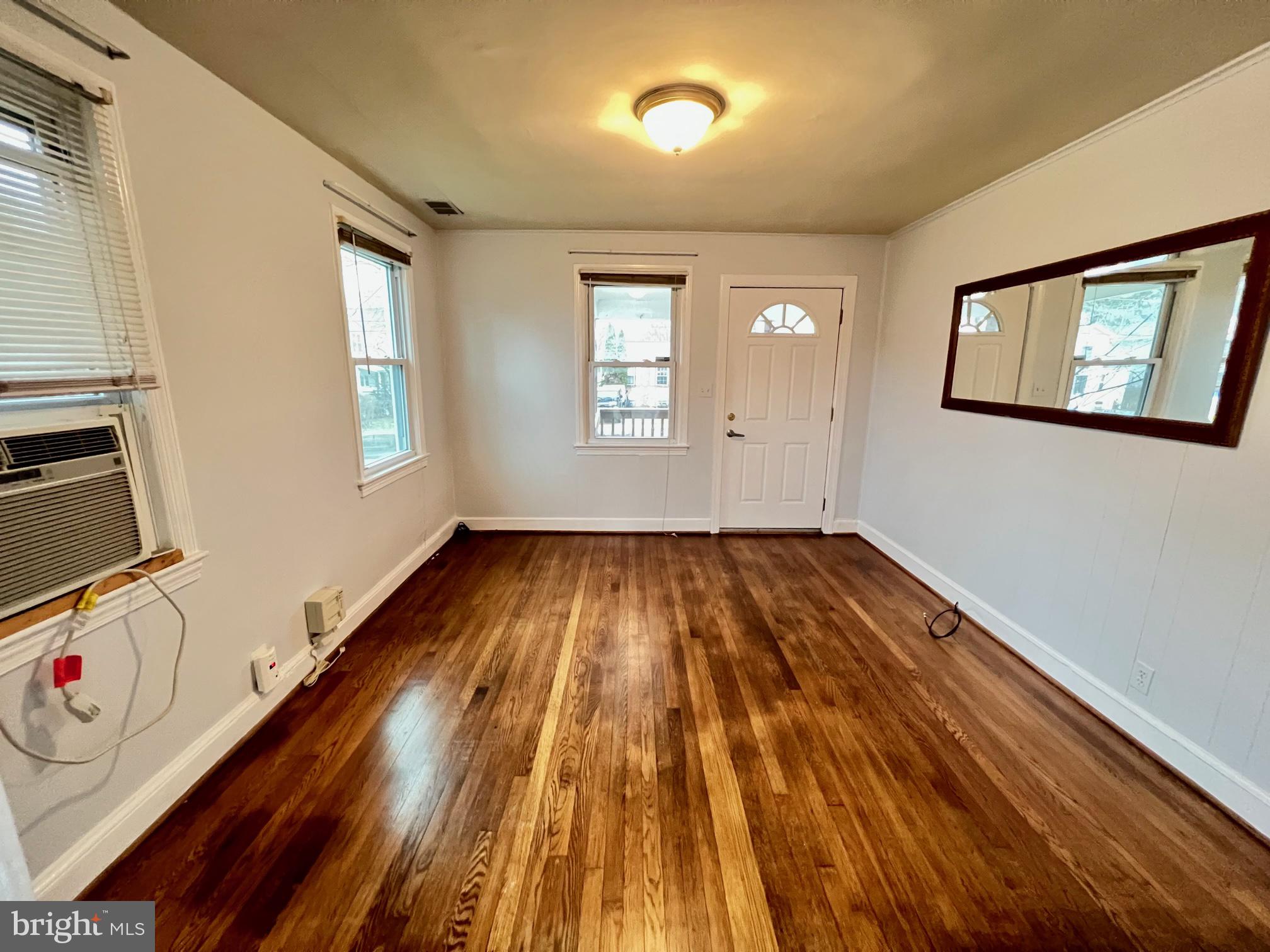 3712 LAWRENCE AVENUE